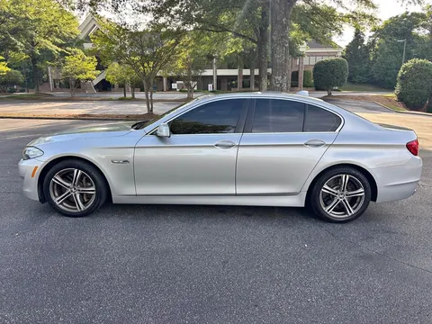 2011 BMW 5 Series 550i Sedan 4D