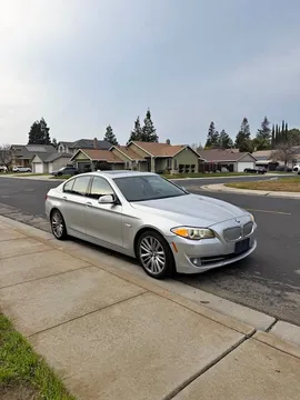 2011 BMW 5 Series 550i Sedan 4D