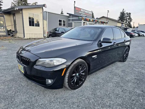 2011 BMW 5 Series 550i xDrive Sedan 4D