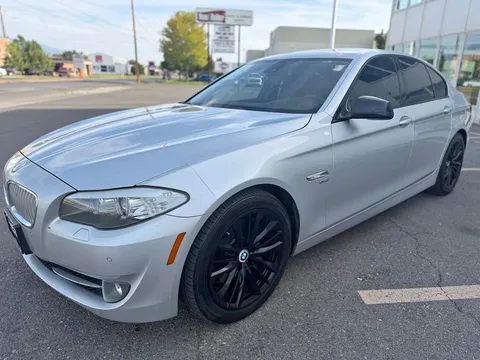 2011 BMW 5 Series 550i xDrive Sedan