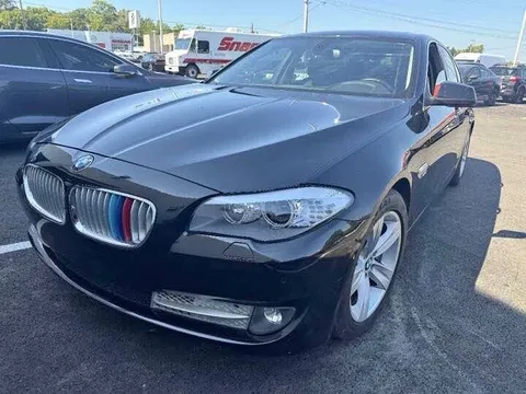 2011 BMW 5 Series 550i xDrive Sedan