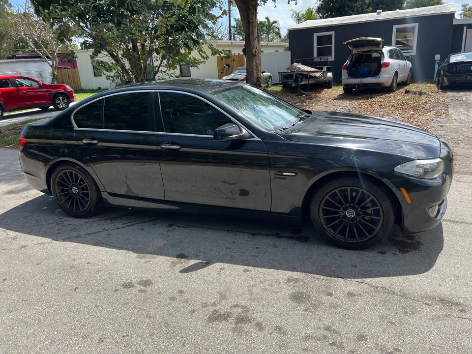2011 BMW F10 5 Series Sedan - Image 6 of 21