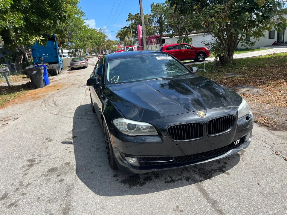 2011 BMW F10 5 Series Sedan - Image 3 of 21