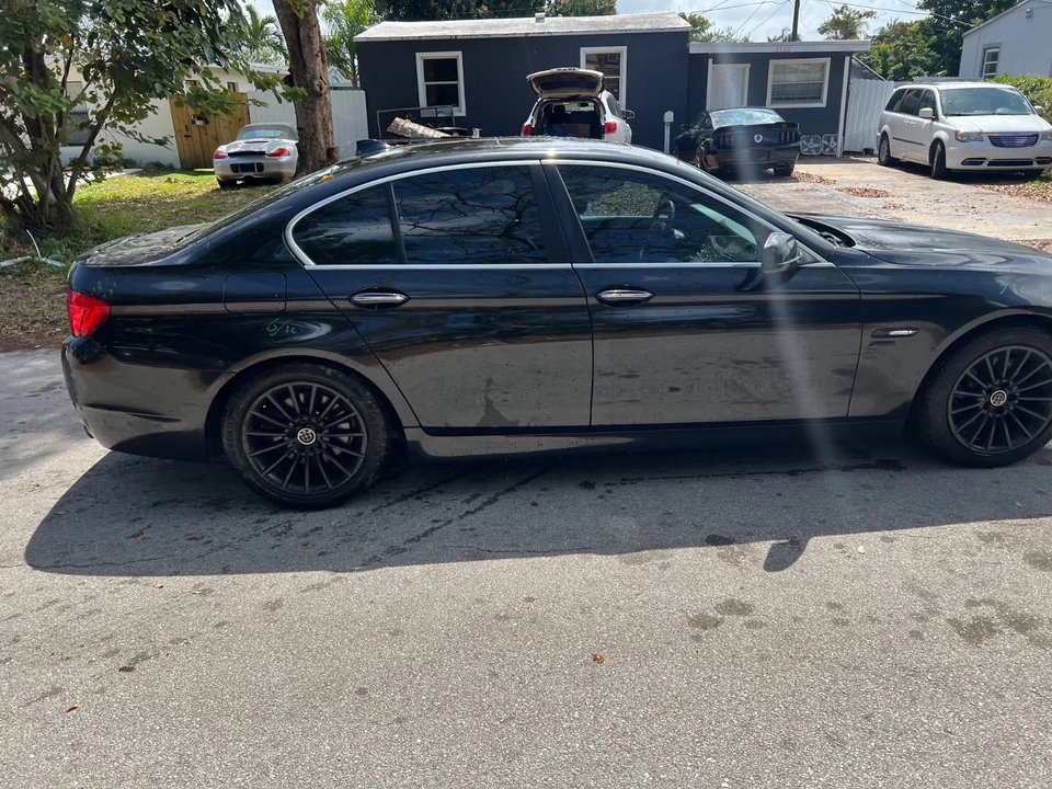 2011 BMW F10 5 Series Sedan - Image 7 of 21