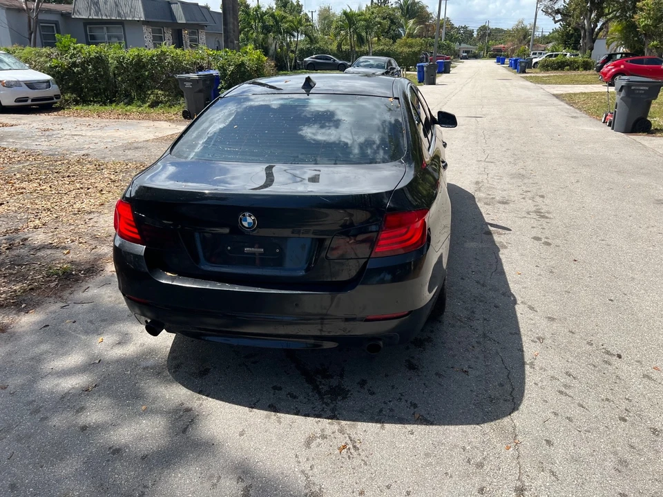 2011 BMW F10 5 Series Sedan - Image 10 of 21