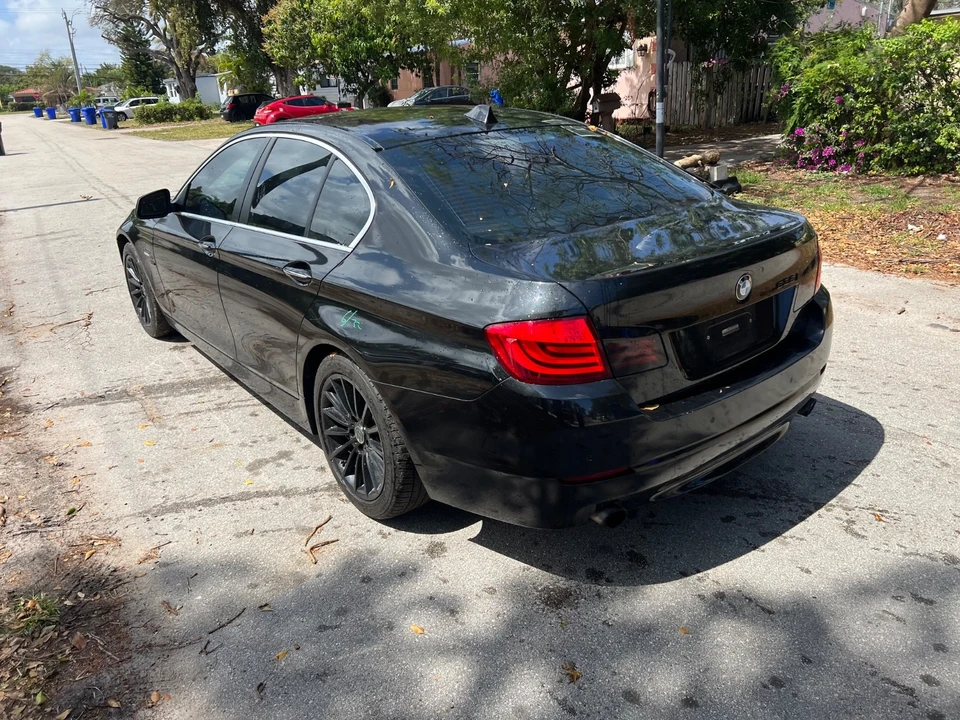 2011 BMW F10 5 Series Sedan - Image 12 of 21