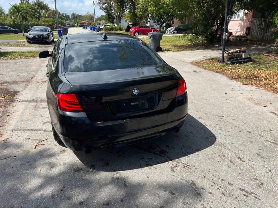 2011 BMW F10 5 Series Sedan - Image 11 of 21