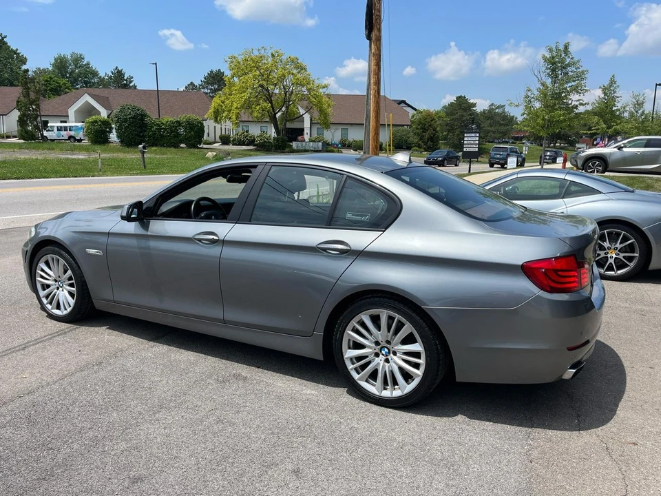2011 BMW F10 5 Series Sedan - Image 5 of 31