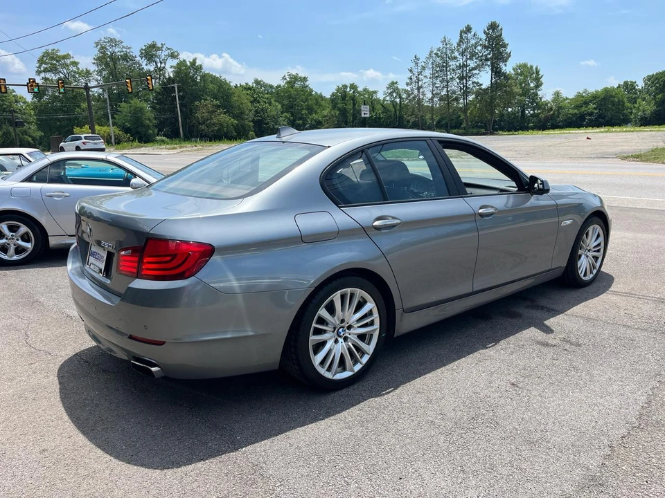2011 BMW F10 5 Series Sedan - Image 9 of 31