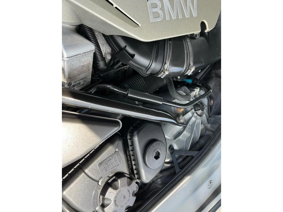 2011 BMW F10 5 Series Sedan - Image 17 of 31
