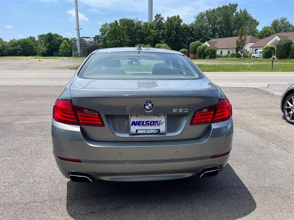 2011 BMW F10 5 Series Sedan - Image 7 of 31