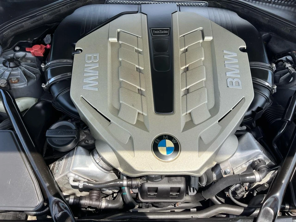 2011 BMW F10 5 Series Sedan - Image 15 of 31
