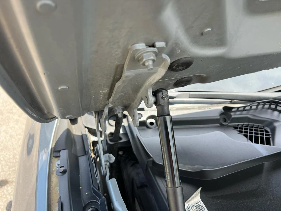 2011 BMW F10 5 Series Sedan - Image 24 of 31