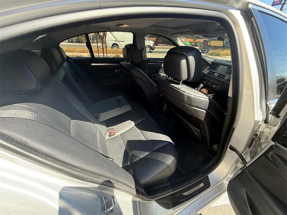 2011 BMW F10 5 Series Sedan - Image 18 of 28