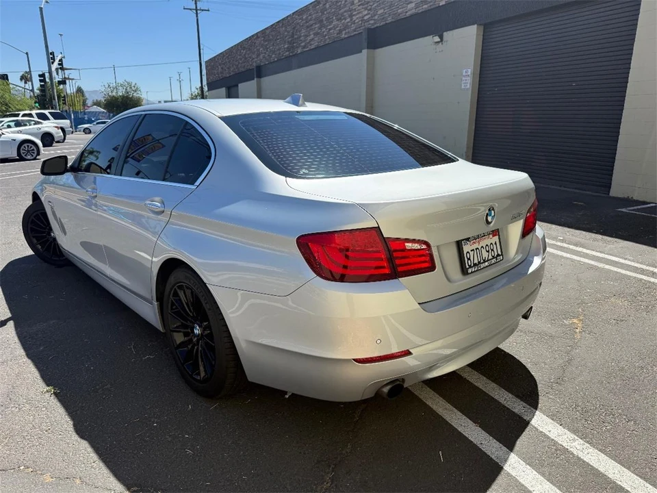 2011 BMW F10 5 Series Sedan - Image 9 of 28