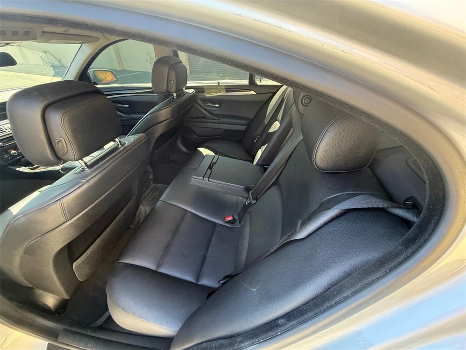 2011 BMW F10 5 Series Sedan - Image 17 of 28