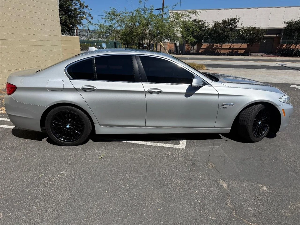 2011 BMW F10 5 Series Sedan - Image 12 of 28