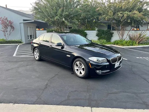 2011 BMW 528i Sedan