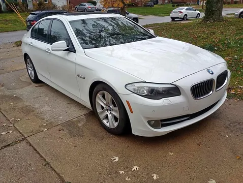 2011 BMW 5 Series 528i