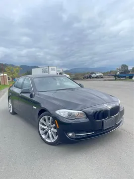 2011 BMW 528xi Sedan