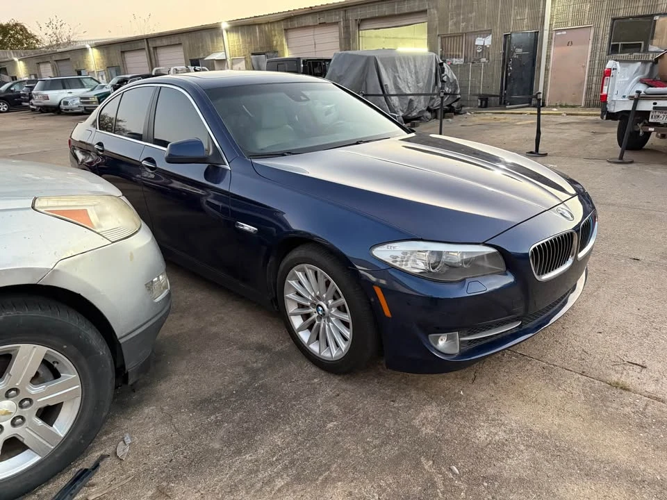 2011 BMW 5 Series - Image 11 of 12