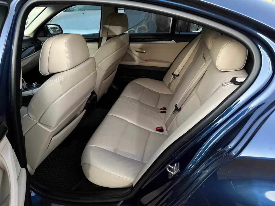 2011 BMW 5 Series - Image 8 of 12