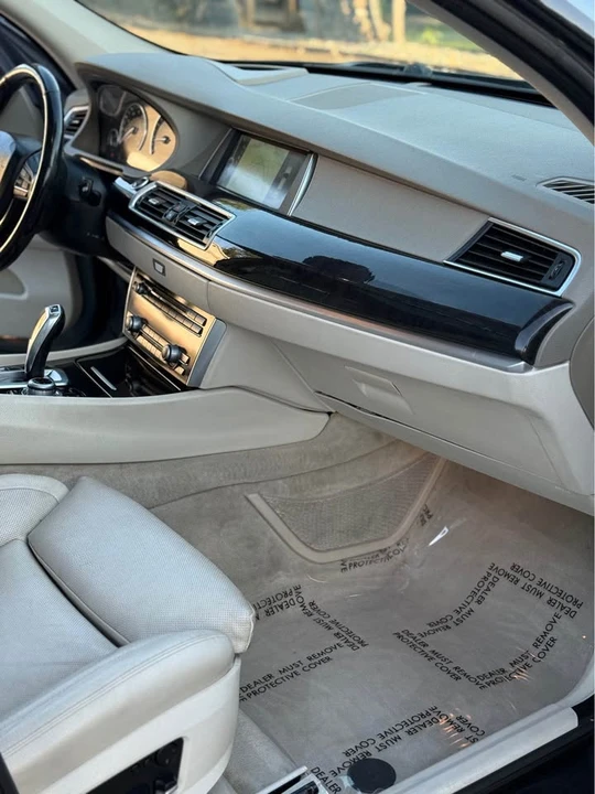 2011 BMW 5 Series - Image 10 of 10