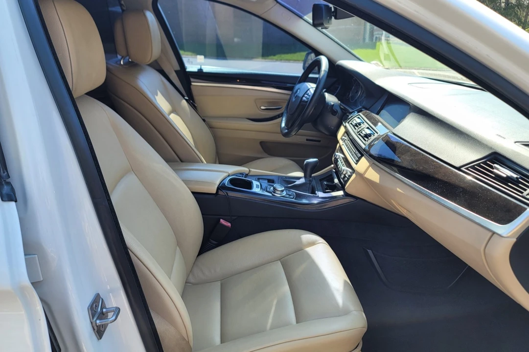 2011 BMW F10 5 Series Sedan - Image 4 of 7
