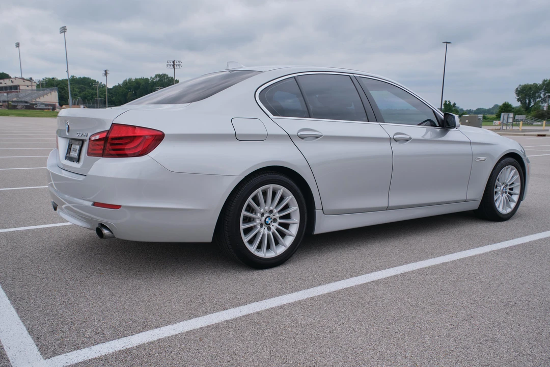2011 BMW F10 5 Series Sedan - Image 15 of 31