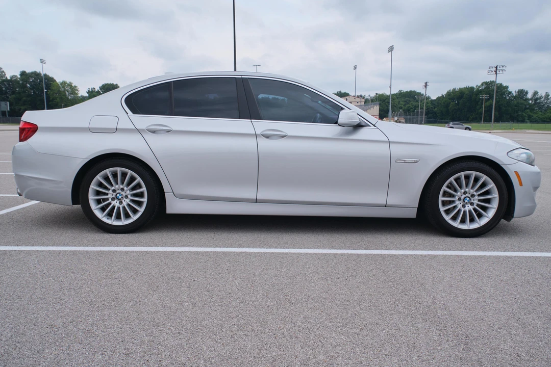 2011 BMW F10 5 Series Sedan - Image 3 of 31