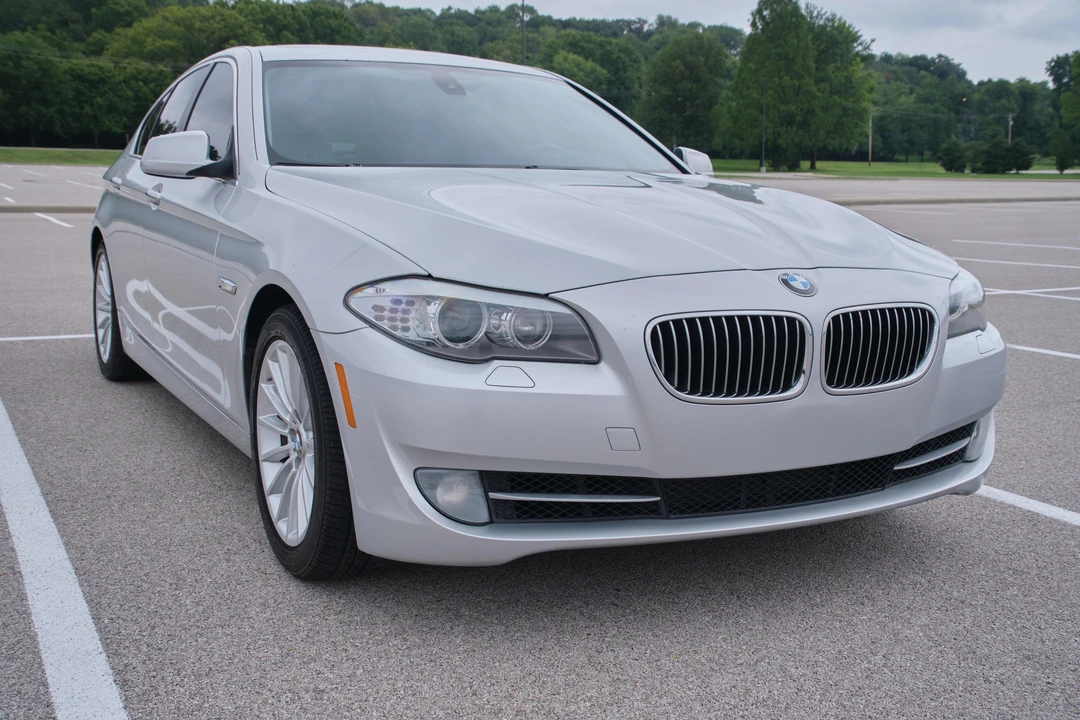 2011 BMW F10 5 Series Sedan - Image 20 of 31