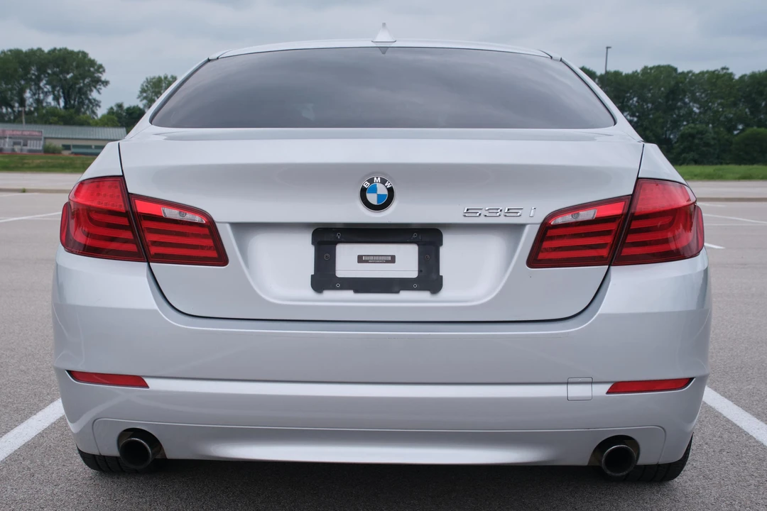 2011 BMW F10 5 Series Sedan - Image 5 of 31
