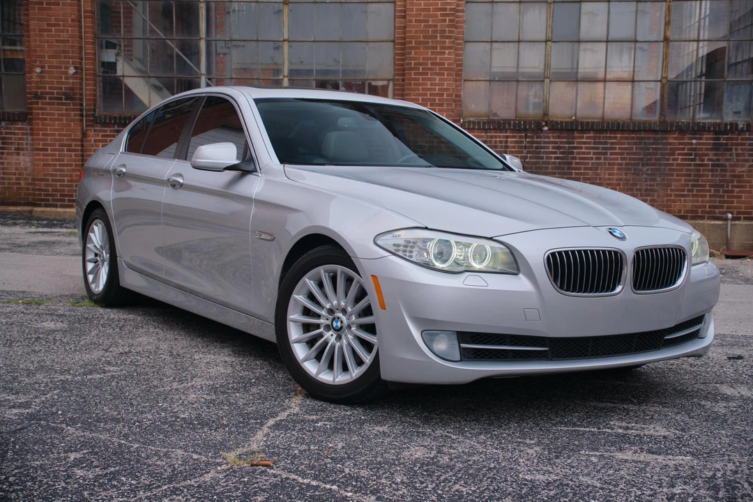 2011 BMW F10 5 Series Sedan - Image 19 of 31