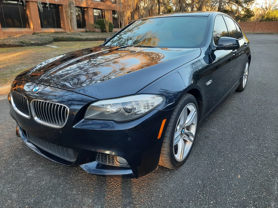 2011 BMW F10 5 Series Sedan - Image 10 of 31