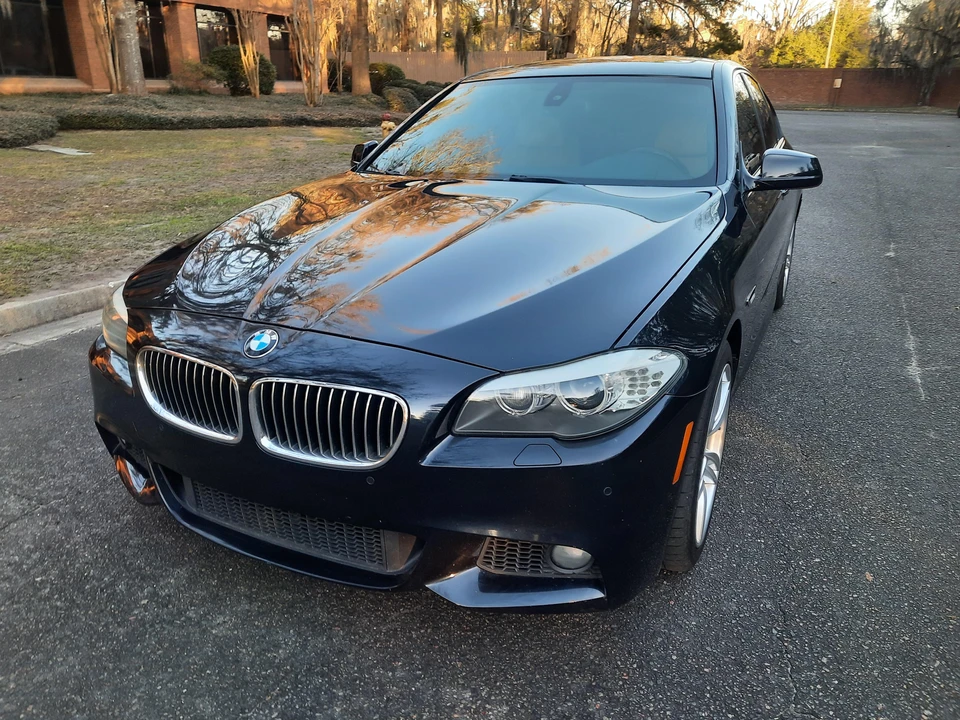 2011 BMW F10 5 Series Sedan - Image 9 of 31