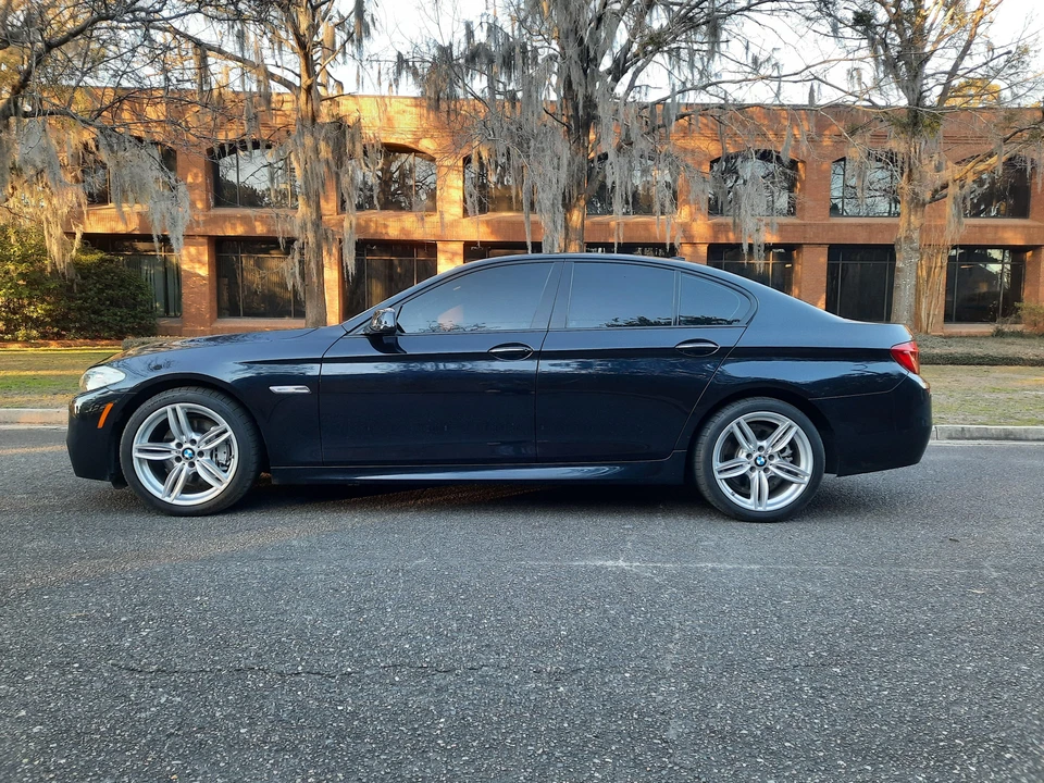 2011 BMW F10 5 Series Sedan - Image 16 of 31