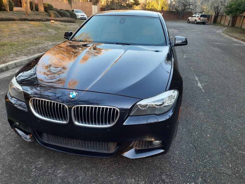 2011 BMW F10 5 Series Sedan - Image 8 of 31