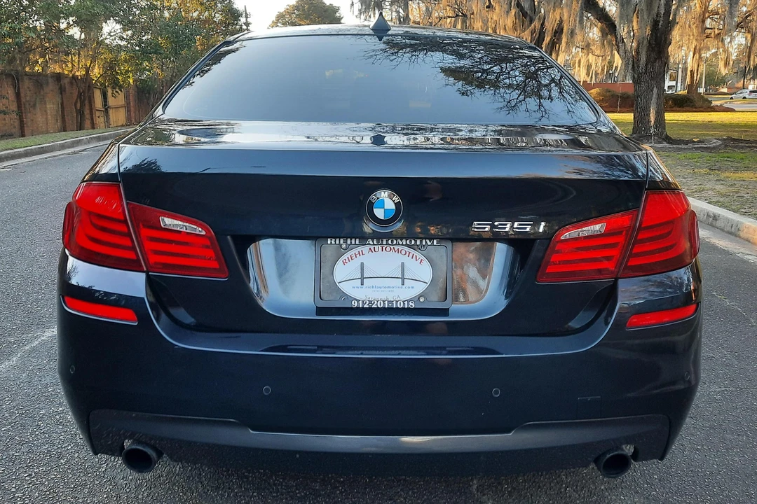 2011 BMW F10 5 Series Sedan - Image 5 of 31