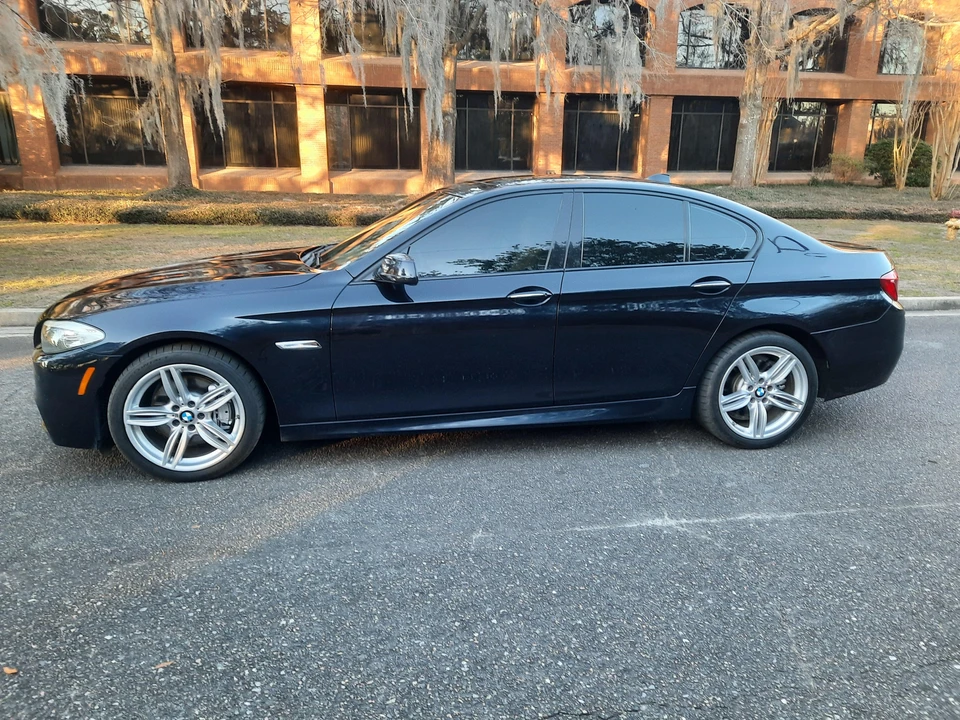 2011 BMW F10 5 Series Sedan - Image 15 of 31