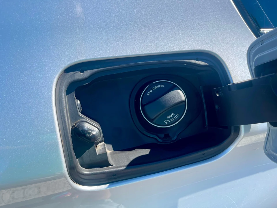 2011 BMW F10 5 Series Sedan - Image 15 of 31