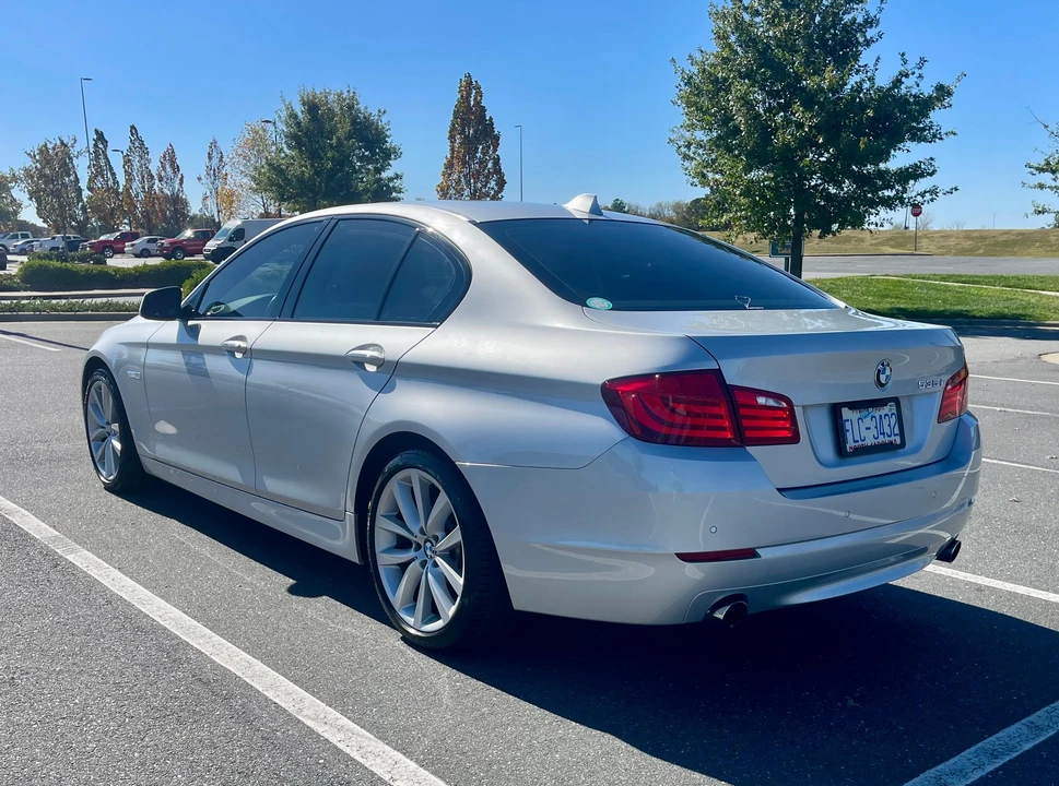 2011 BMW F10 5 Series Sedan - Image 9 of 31