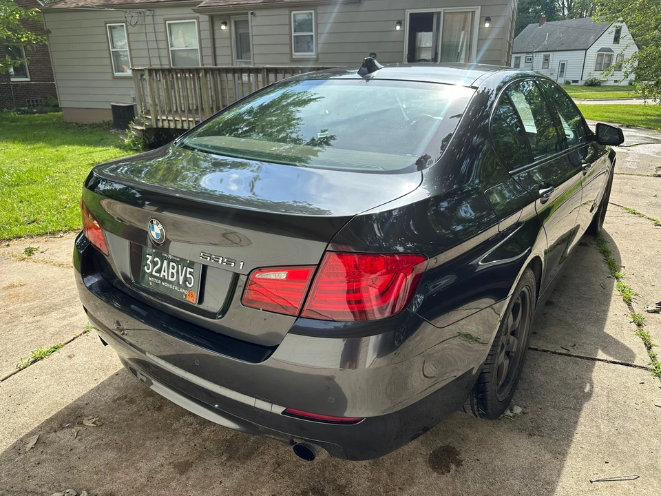 2011 BMW F10 5 Series Sedan - Image 11 of 31