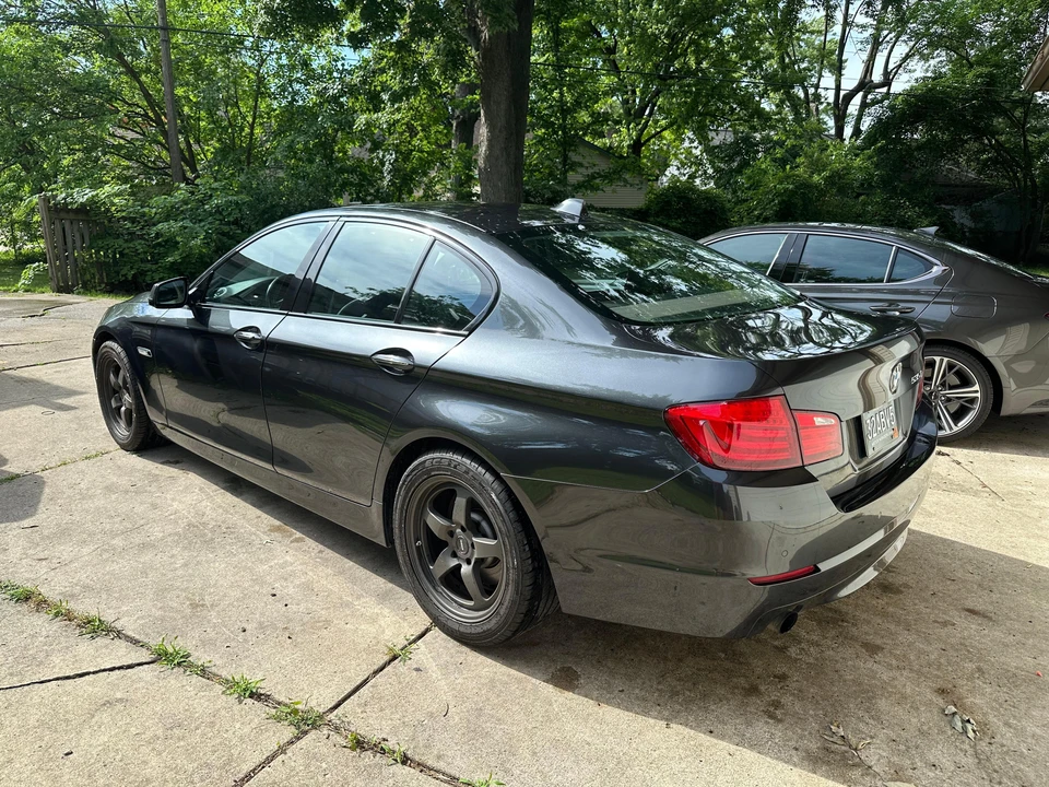 2011 BMW F10 5 Series Sedan - Image 9 of 31