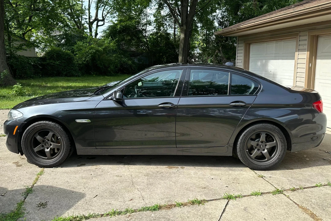 2011 BMW F10 5 Series Sedan - Image 3 of 31