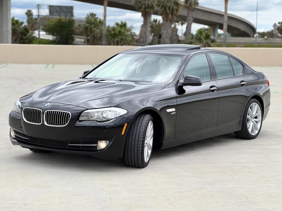 2011 BMW F10 5 Series Sedan - Image 8 of 31