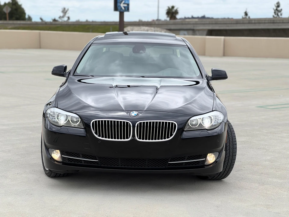 2011 BMW F10 5 Series Sedan - Image 7 of 31