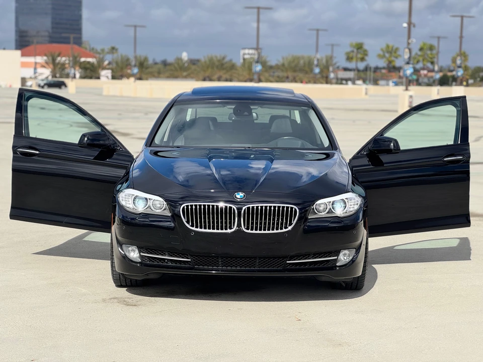 2011 BMW F10 5 Series Sedan - Image 15 of 31