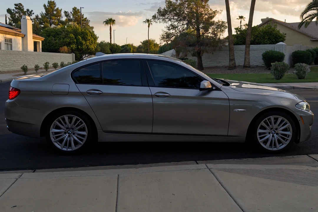 2011 BMW F10 550i & M550d Sedan - Image 3 of 31