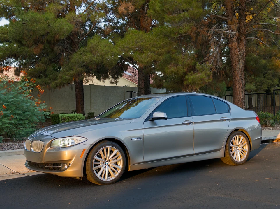 2011 BMW F10 550i & M550d Sedan - Image 7 of 31