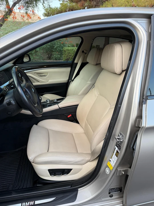 2011 BMW F10 550i & M550d Sedan - Image 30 of 31